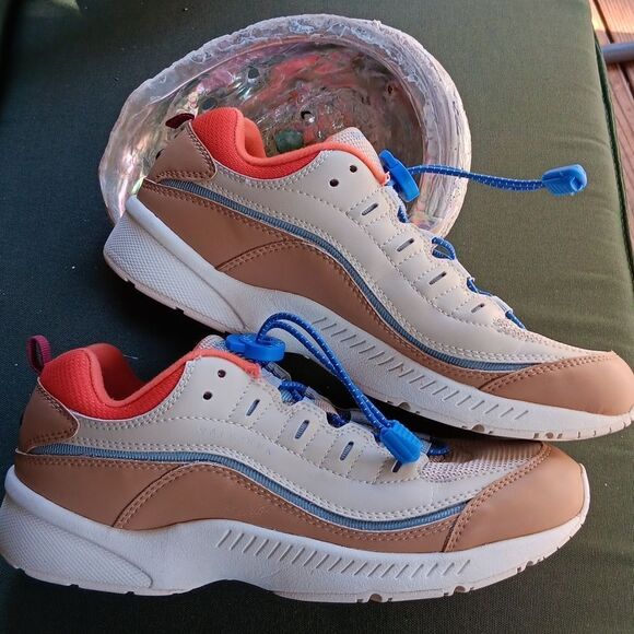 Easy Spirit Romy Walk/Run Sneakers - Picture 4 of 12